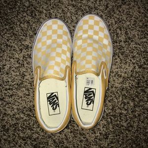 Women’s Yellow and White Checkered Vans💛💛💛